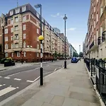 Estatesmen Park Lane Marble Arch Apartment